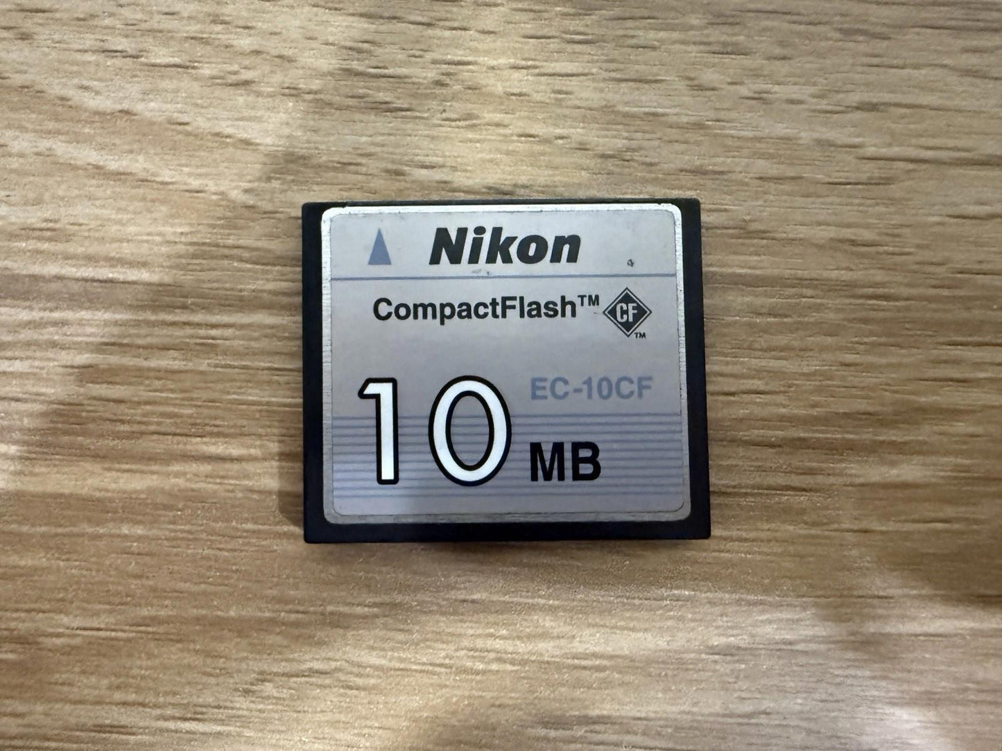 📷 Nikon Coolpix 700 Digital Camera CCD – Vintage Digital Classic 1999