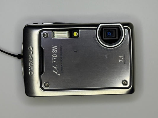 Olympus 770 SW Silver 3.0X Compact Digital Camera M2409  -  Very Good Condition