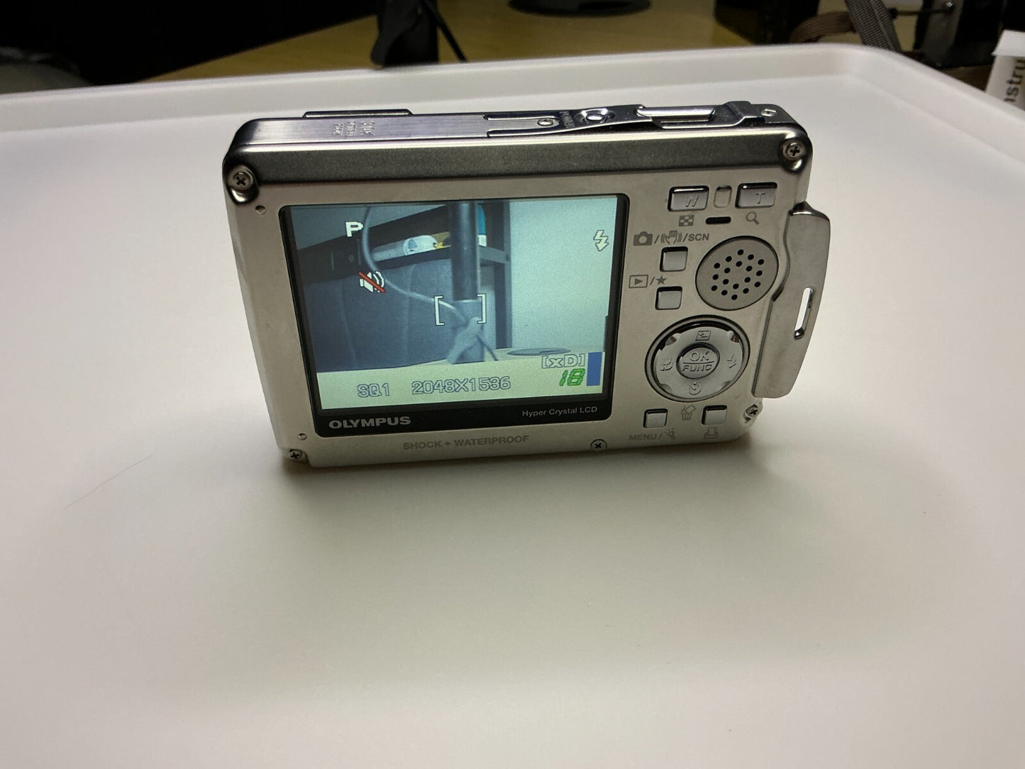 Olympus 770 SW Silver 3.0X Compact Digital Camera M2409  -  Very Good Condition